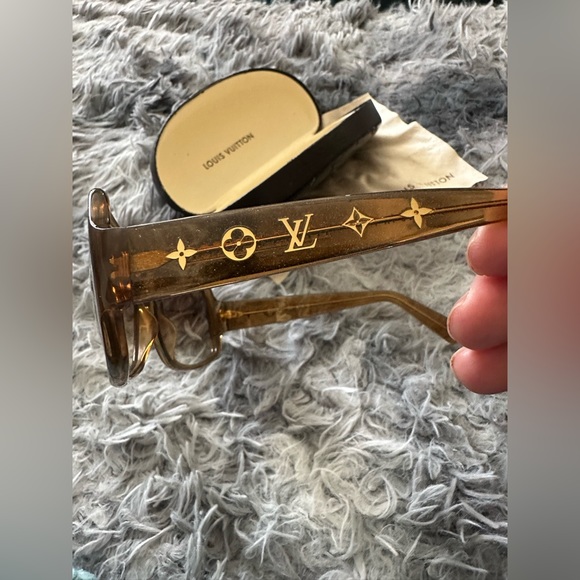 Authentic LOUIS VUITTON Monogram Honey Speckling Frame Obsession Sunglasses - Picture 4 of 12